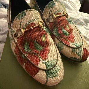 Gucci Red and Green Floral Loafers